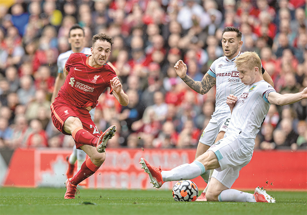 森林狼官方：爱德华兹因右脚酸痛将缺席今天对阵勇士的比赛（森林狼官宣：爱德华兹右脚酸痛，缺席今日对阵勇士一战）