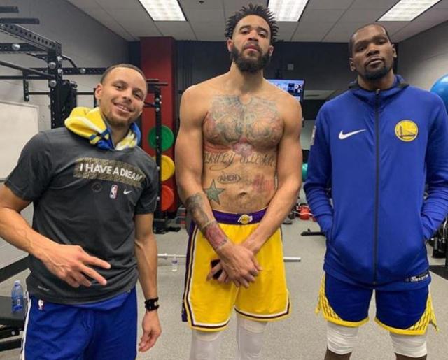 CBA赛场技术统计：广东队三分命中率领先,（CBA技术统计：广东队三分命中率居首）