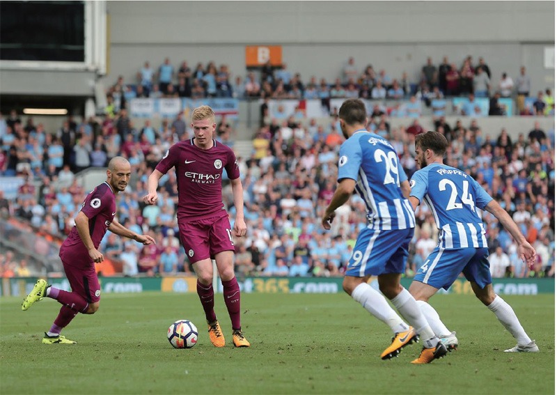 又伤了！巴萨官方：奥尔莫左肩脱臼，预计伤缺一个月（再遭伤病！巴萨官宣：奥尔莫左肩脱臼，预计缺阵一个月）