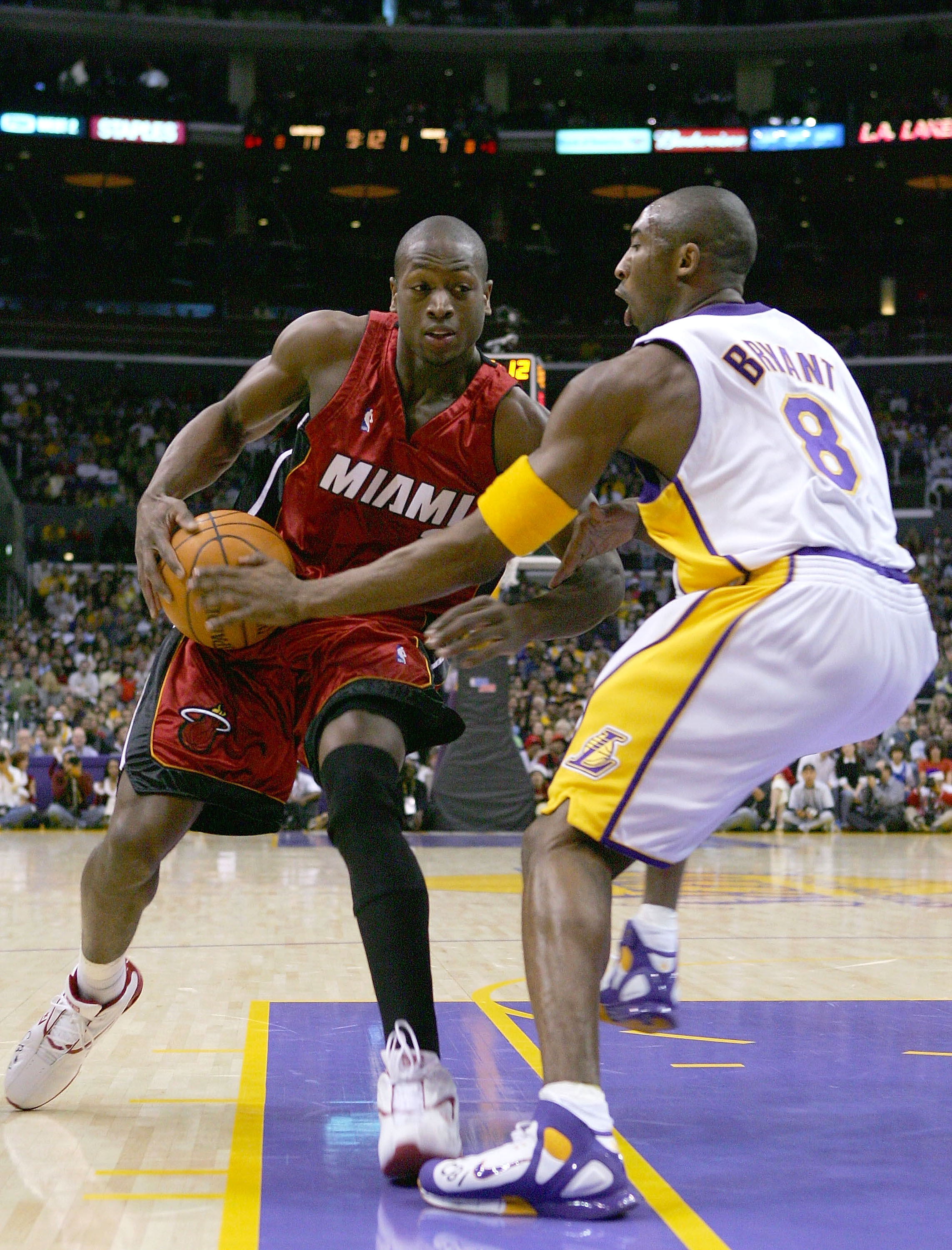 萨顿：纽卡会战胜曼联，因为曼联的重要球员去参加非洲杯了（萨顿看好纽卡胜曼联：红魔多名关键球员赴非洲杯缺阵）