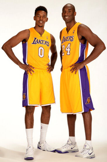 史上最佳球员？埃弗拉：每个人都有偏好，我选择C罗而非梅西（埃弗拉谈GOAT之争：各有所爱，我投C罗一票）