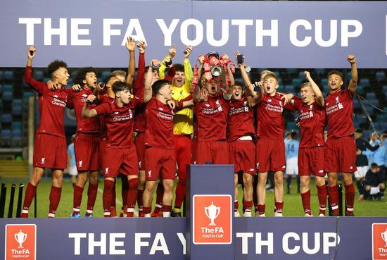 郭昊文10中6砍下18分，单场9次失误创个人职业生涯新高（郭昊文10投6中斩获18分，单场9次失误刷新个人生涯纪录）