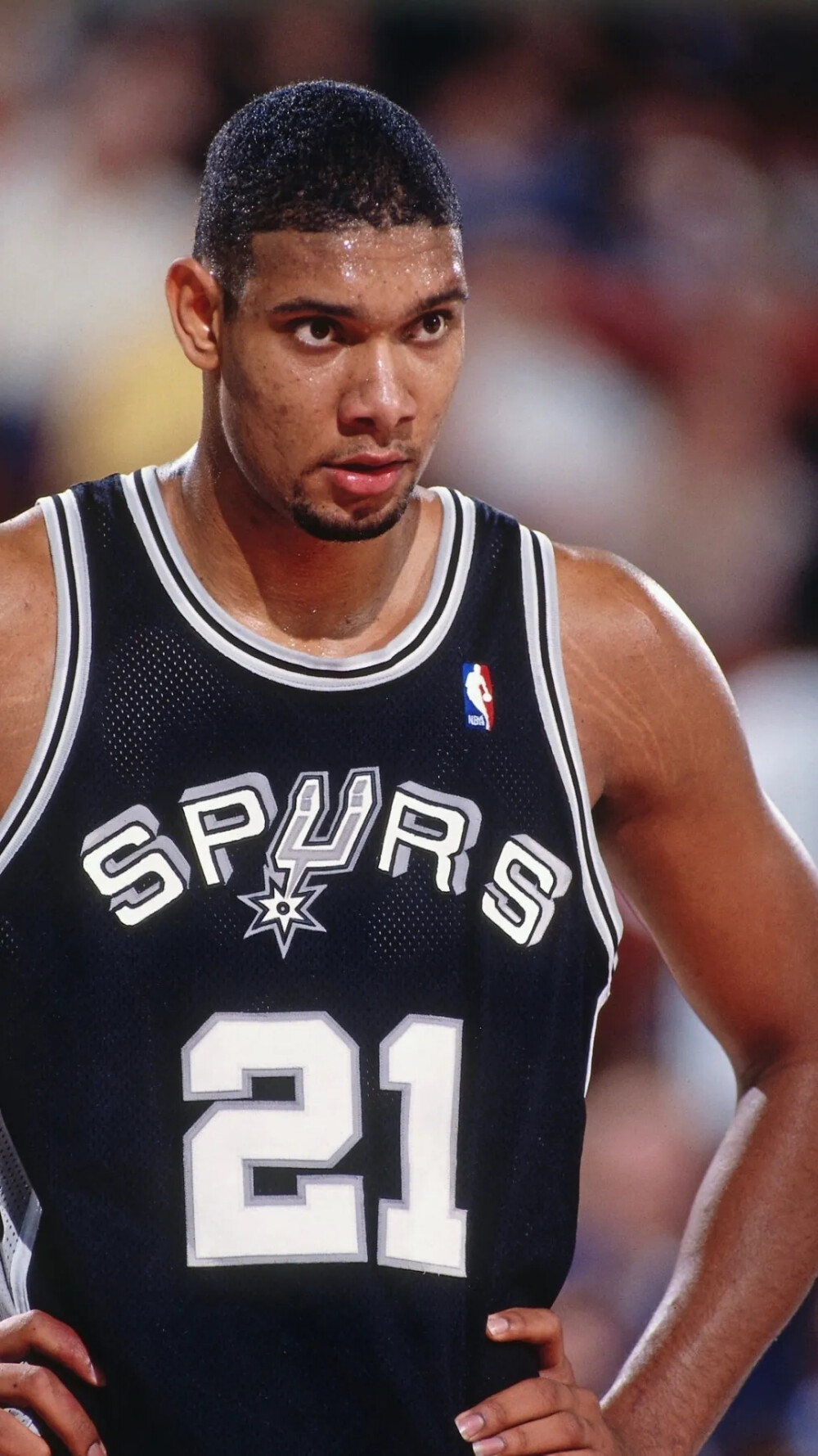 NBA焦点战：凯尔特人主场逆转猛龙,（NBA重磅对决：凯尔特人主场上演逆转击败猛龙）