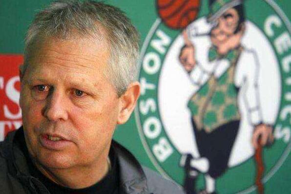 NBA杯战报：西亚卡姆24+11，萨尔24分8板，步行者119-86大胜奇才（NBA杯快讯：西亚卡姆24+11、萨尔24分8板，步行者119-86轻取奇才）