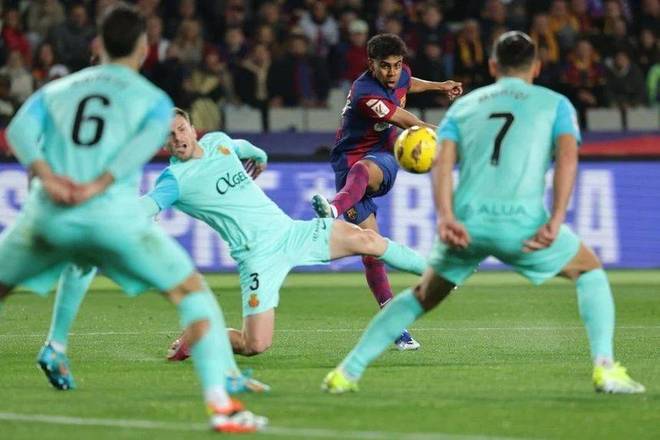 成都vs广岛三箭：费利佩、周定洋出战，德尔加多替补（成都迎战广岛三箭：费利佩、周定洋出战，德尔加多担任替补）